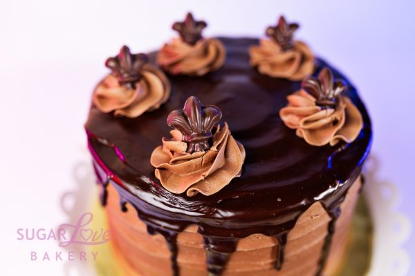 Black n Gold Cake - Image 2