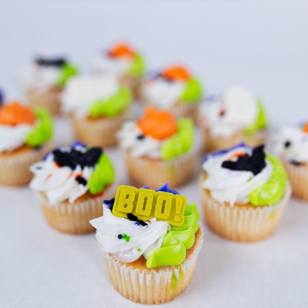 Classic Halloween Cupcakes - Image 2