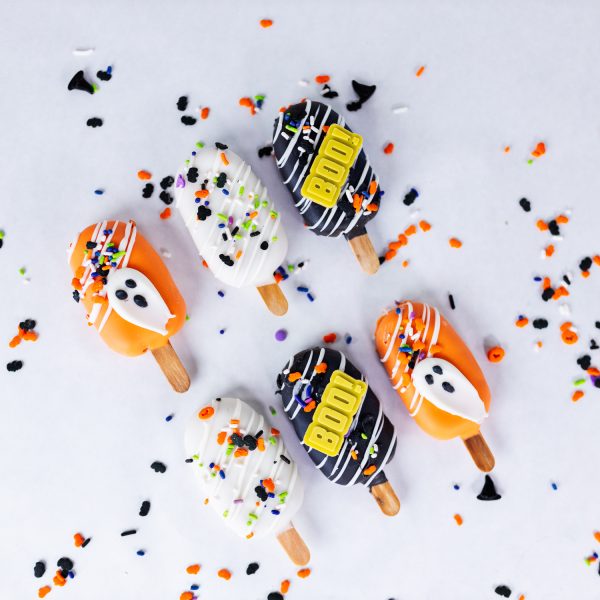 Classic Halloween Cakesicles - Image 2