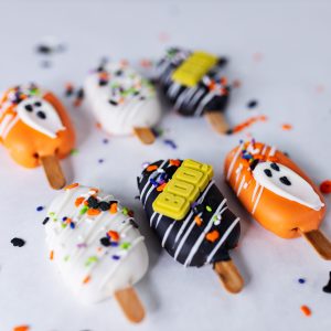 Classic Halloween Cakesicles