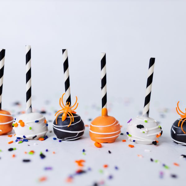 Classic Halloween Cake Pops - Image 2