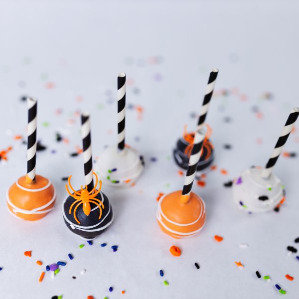 Classic Halloween Cake Pops - Image 5