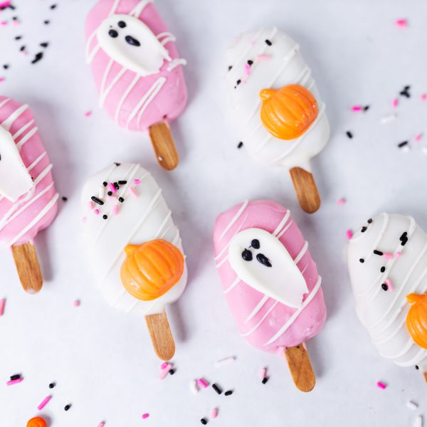Cute Halloween Cakesicles - Image 3