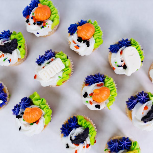 Classic Halloween Cupcakes - Image 4