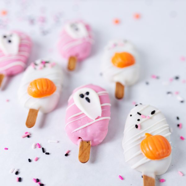 Cute Halloween Cakesicles - Image 5