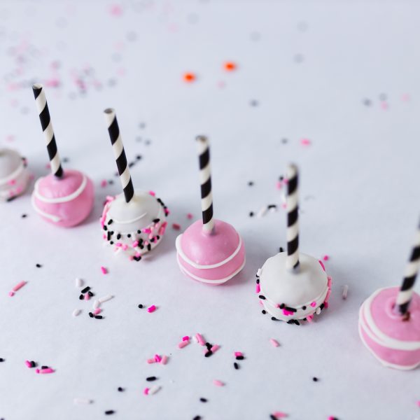 Cute Halloween Cake Pops - Image 6