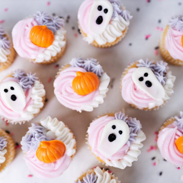 Cute Halloween Cupcakes - Image 5