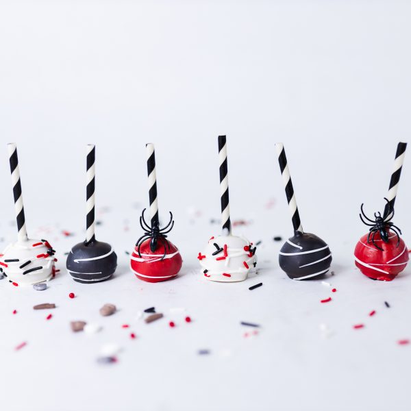 Spooky Cake Pops - Image 3