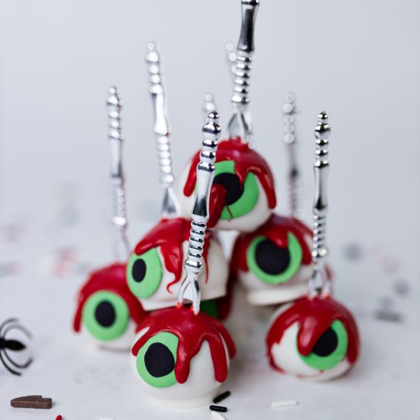 Zombie Eyes Cake Pops - Image 4