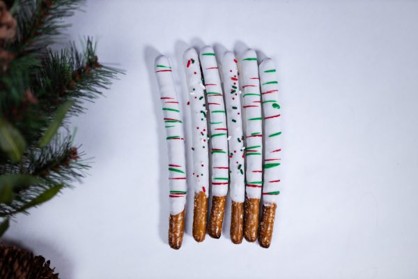 Christmas Chocolate Dipped Pretzels