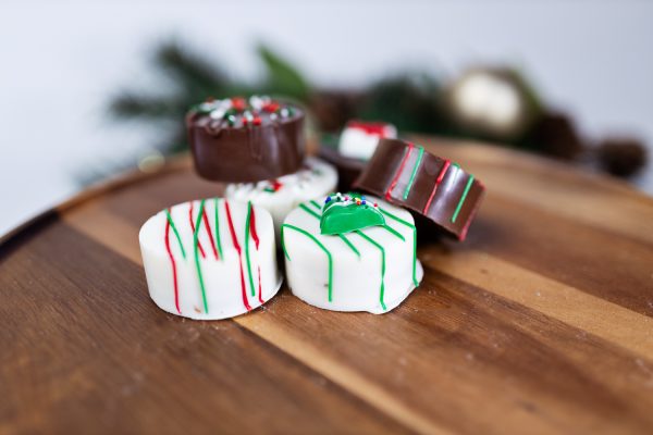 Christmas Chocolate Covered Oreos - Image 2