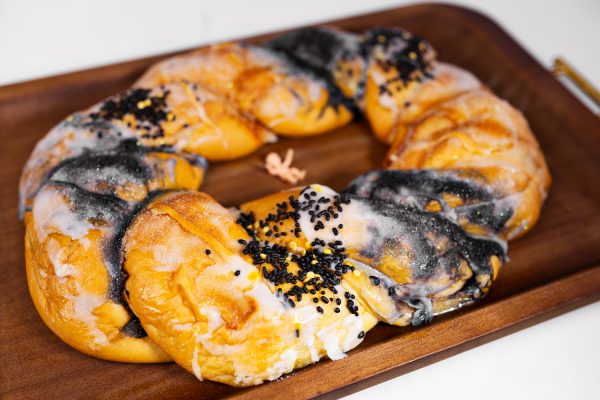 Saints King Cake - Traditional - Image 2