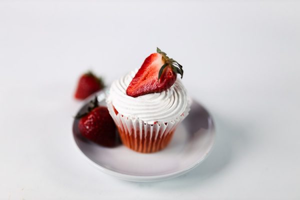 Strawberry Dreams Cupcake - Image 2