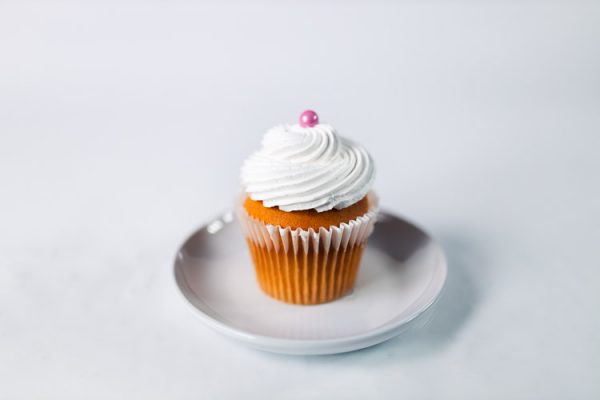 Raspberry Wedding Cake Cupcake - Image 2