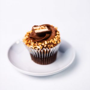 Snickers Cupcake