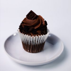 Blackout Cupcake